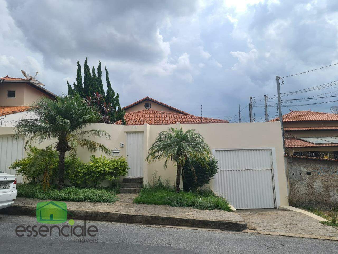 Excelente casa em estilo colonial no Jardim Riacho