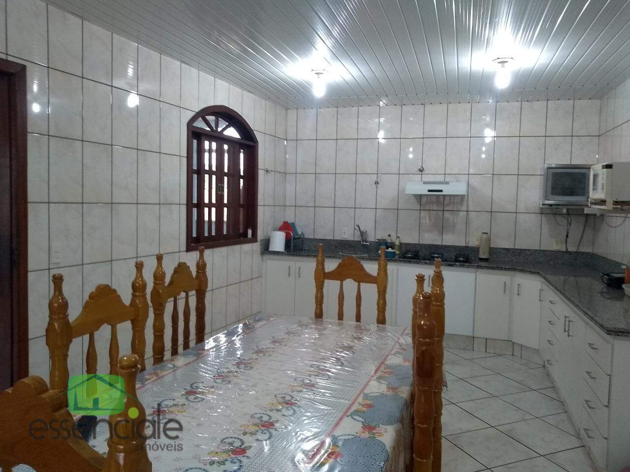 Casa à venda no bairro São Caetano, em Betim - MG