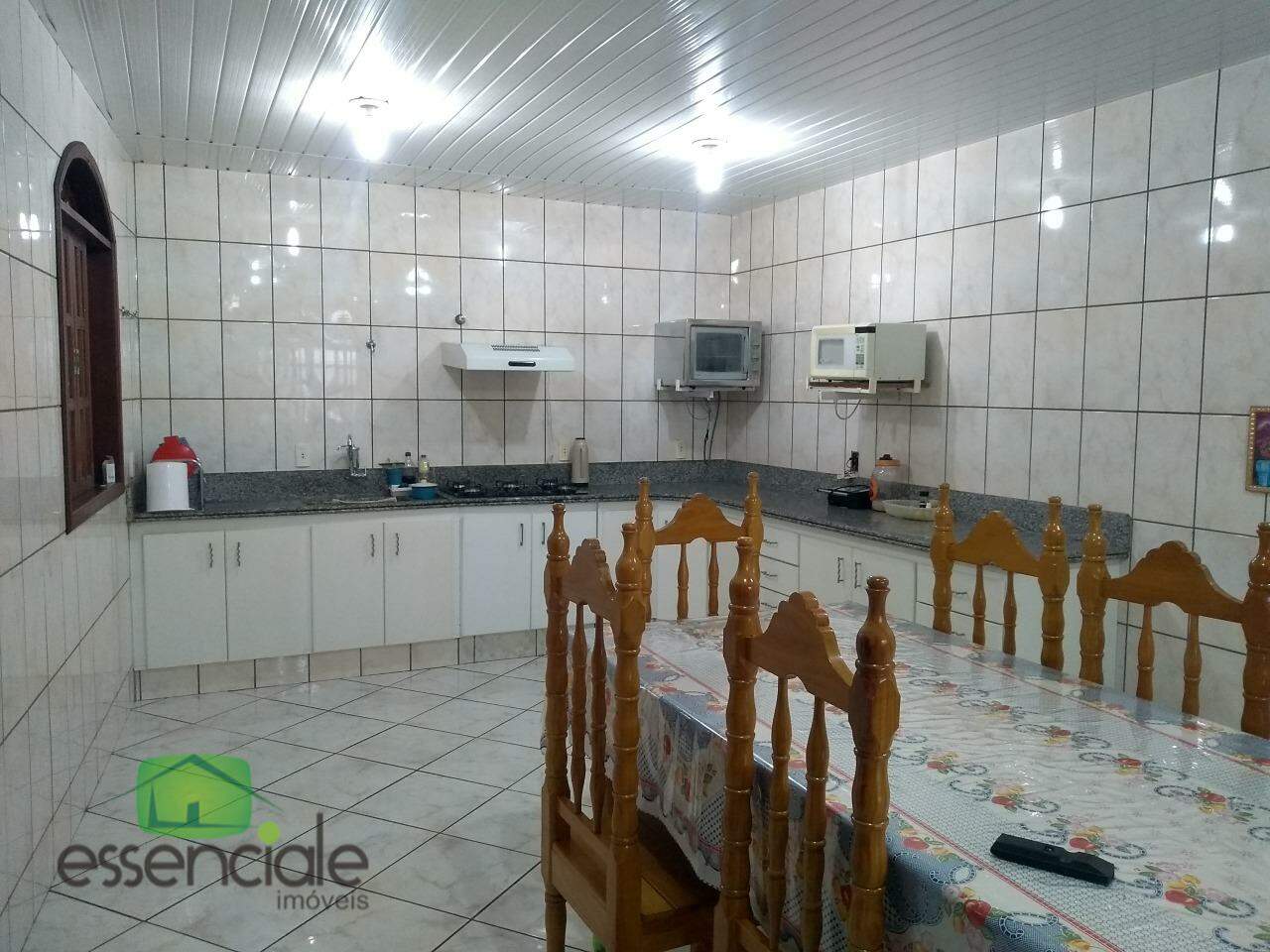 Casa à venda no bairro São Caetano, em Betim - MG