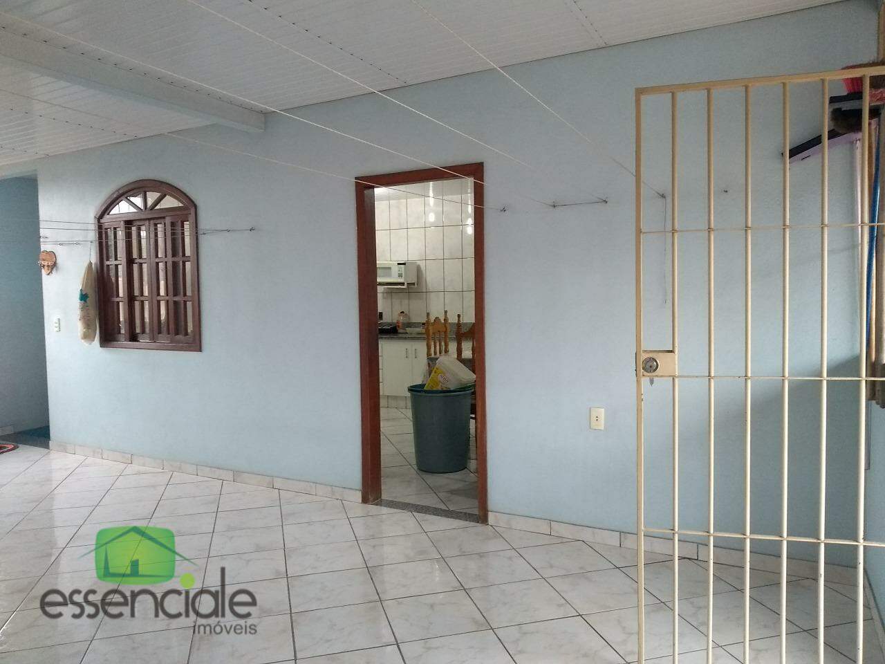 Casa à venda no bairro São Caetano, em Betim - MG