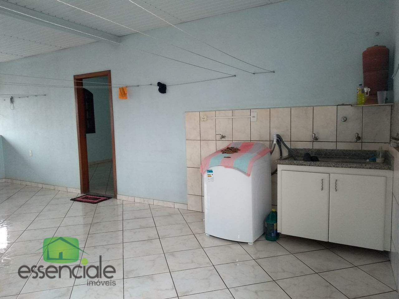 Casa à venda no bairro São Caetano, em Betim - MG