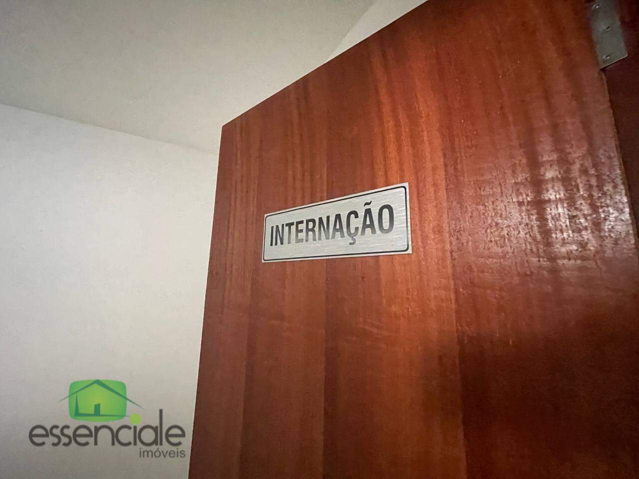 Alugo - Casa Comercial no Eldorado em Contagem/MG R$ 8.300,00