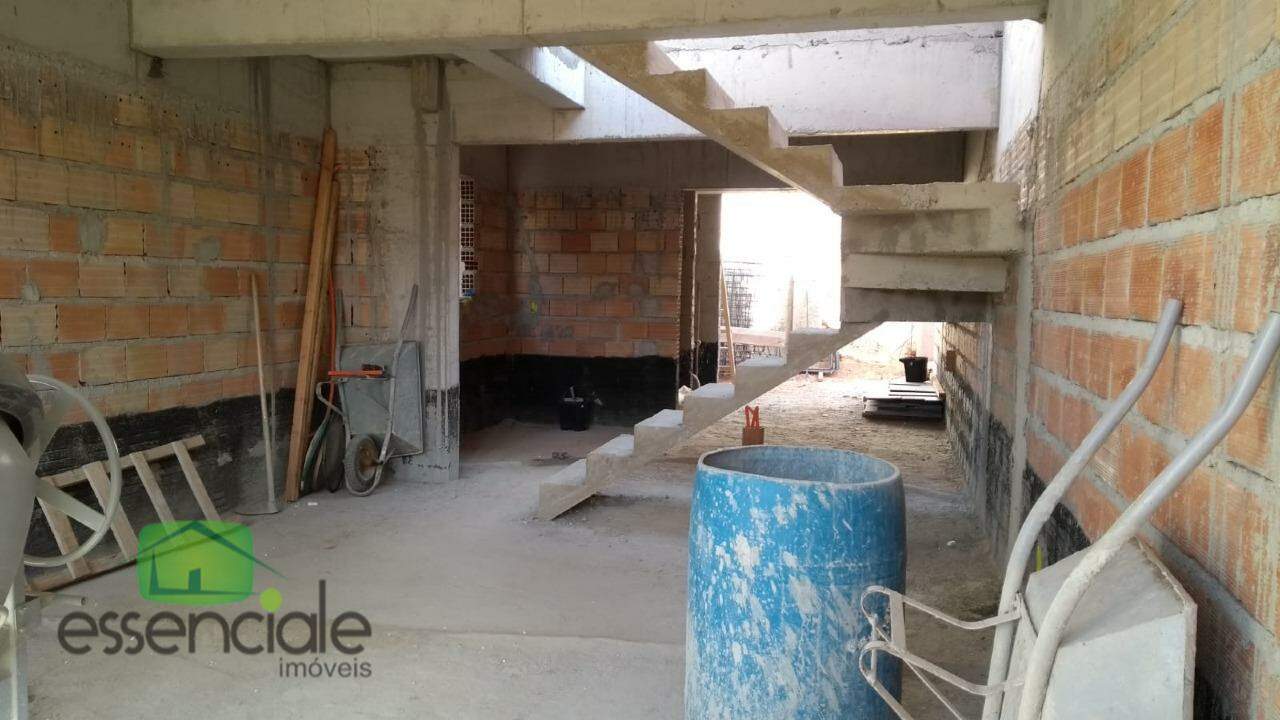 Casa Semi-Germinada 3 Quartos com Suíte e Área Gourmet