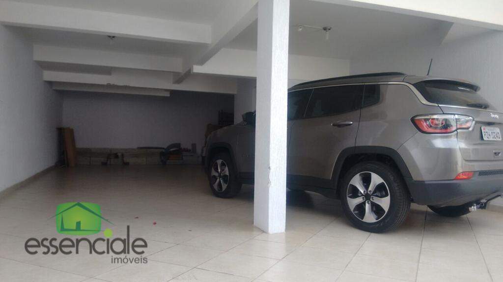 Alugo Casa 04 Quartos c Suíte e Espaço Gourmet Santa Cruz Industrial em Contagem-MG - R$ 9.500,00