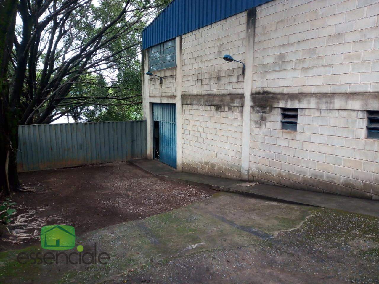Alugo Galpão 400m² escritório e banheiros Próximo ao Cabral em Contagem/MG - R$ 10.000,00