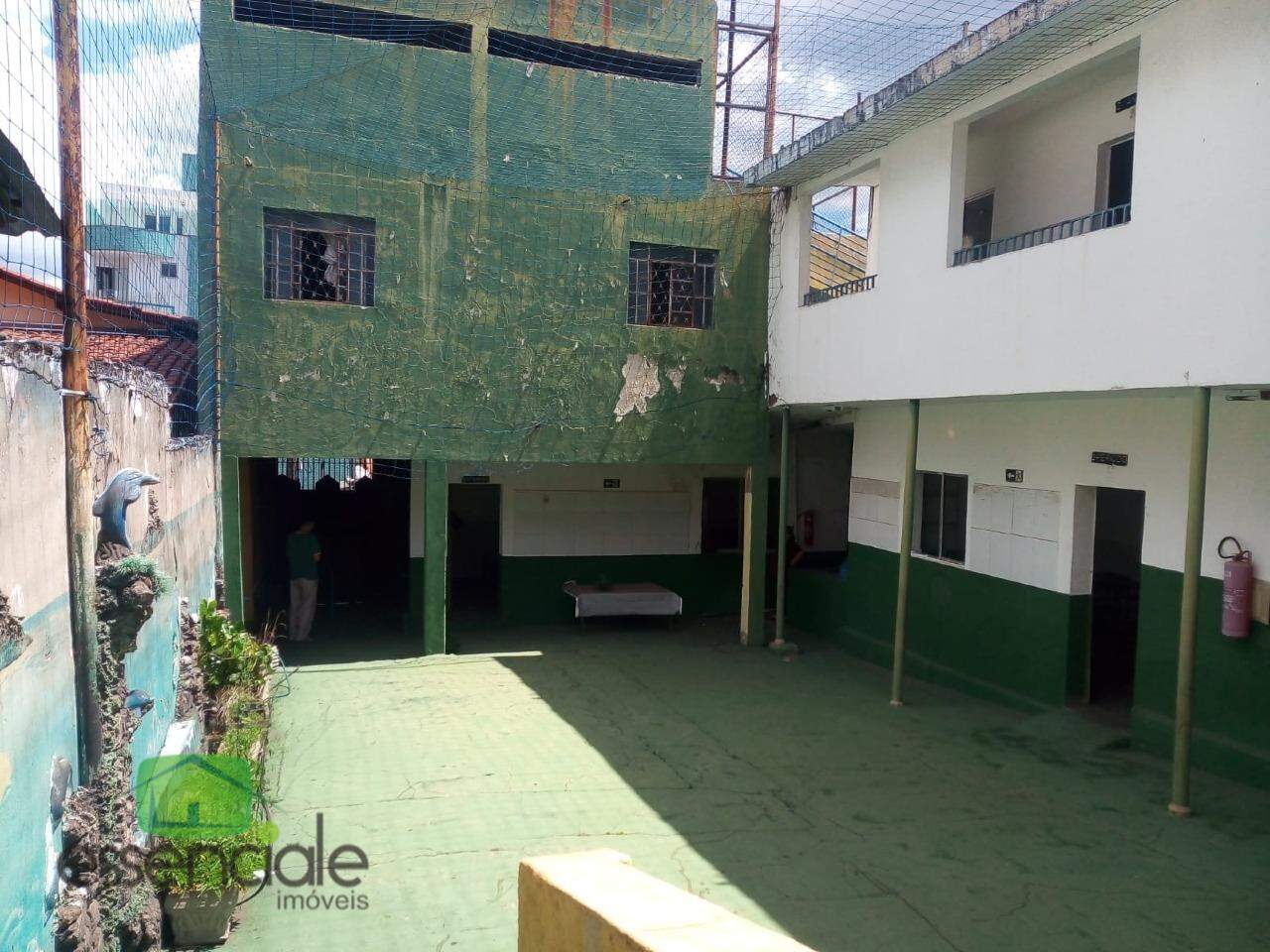 Alugo Casa Comercial Bairro Novo Riacho Contagem/MG - R$ 10.000,00