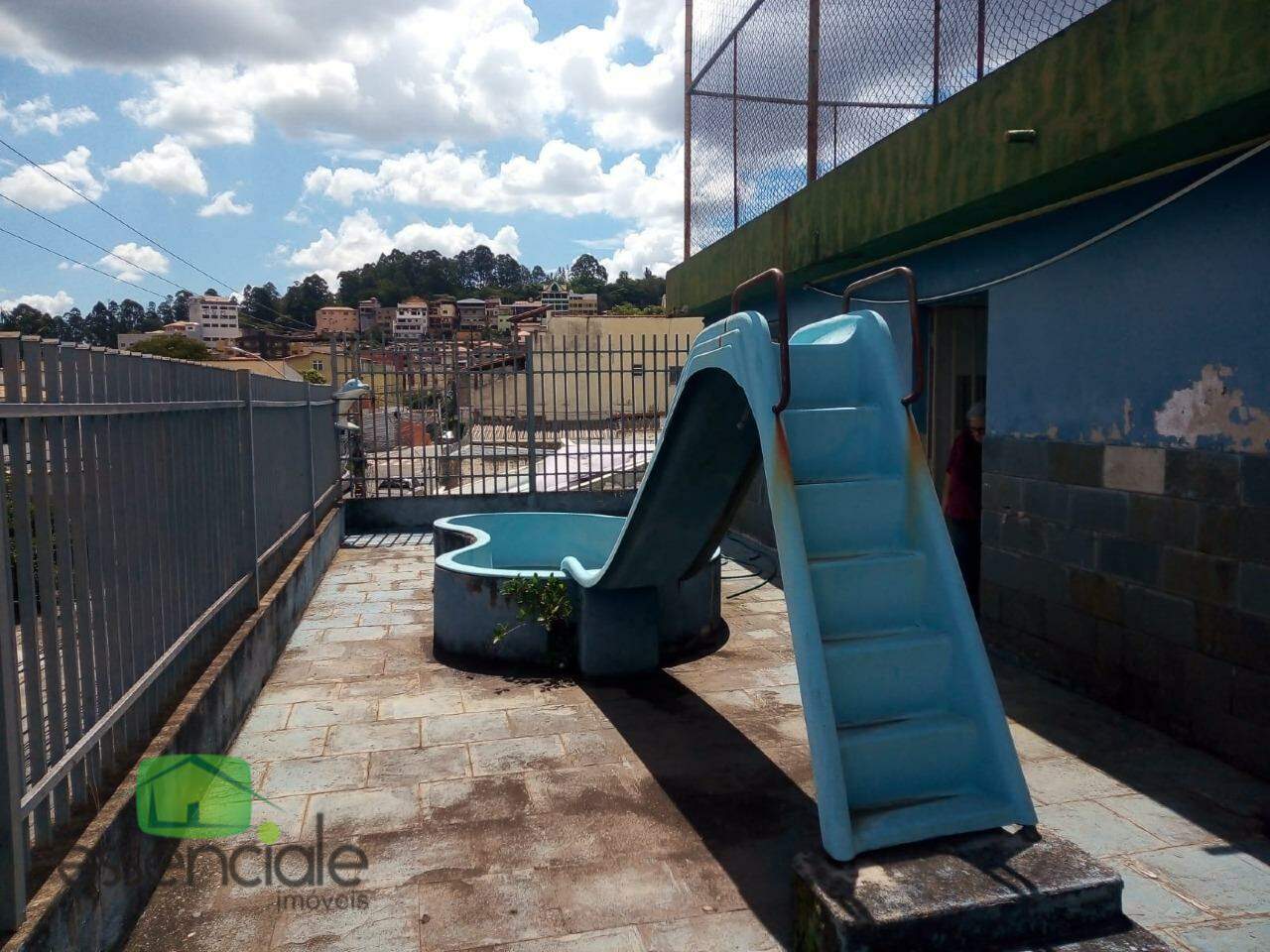 Alugo Casa Comercial Bairro Novo Riacho Contagem/MG - R$ 10.000,00