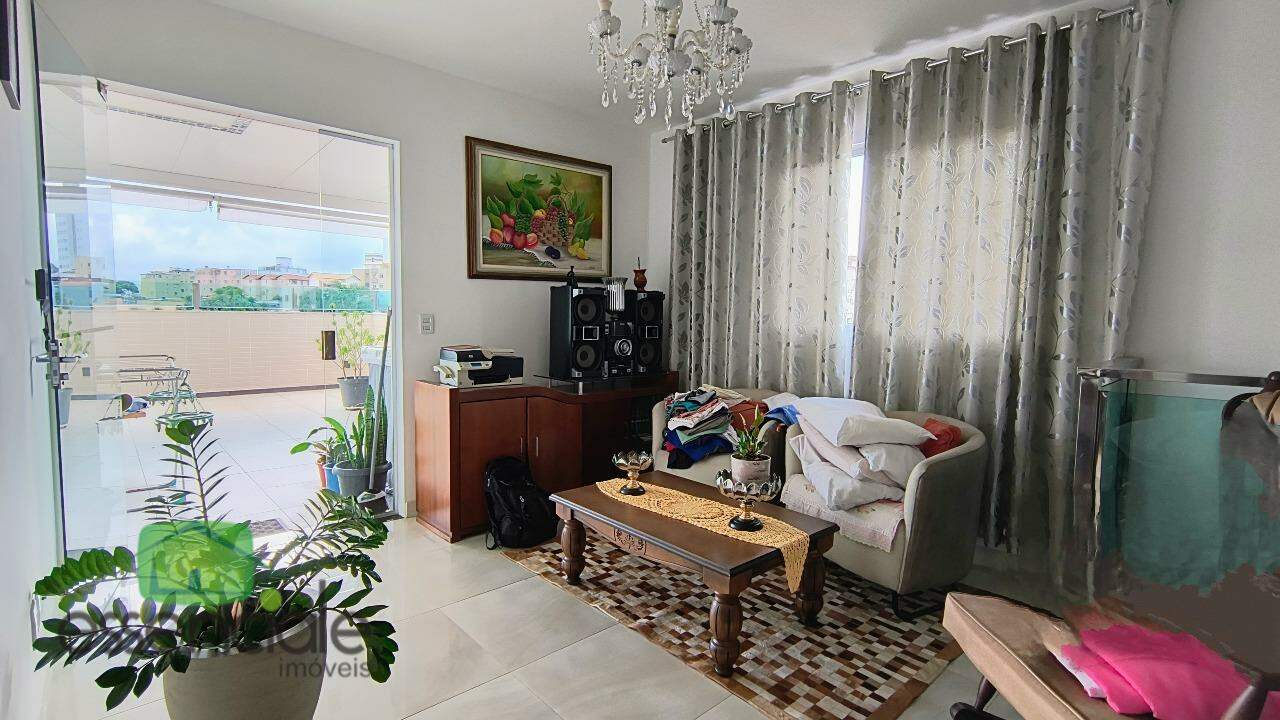Cobertura à venda no bairro Novo Eldorado, em Contagem - MG