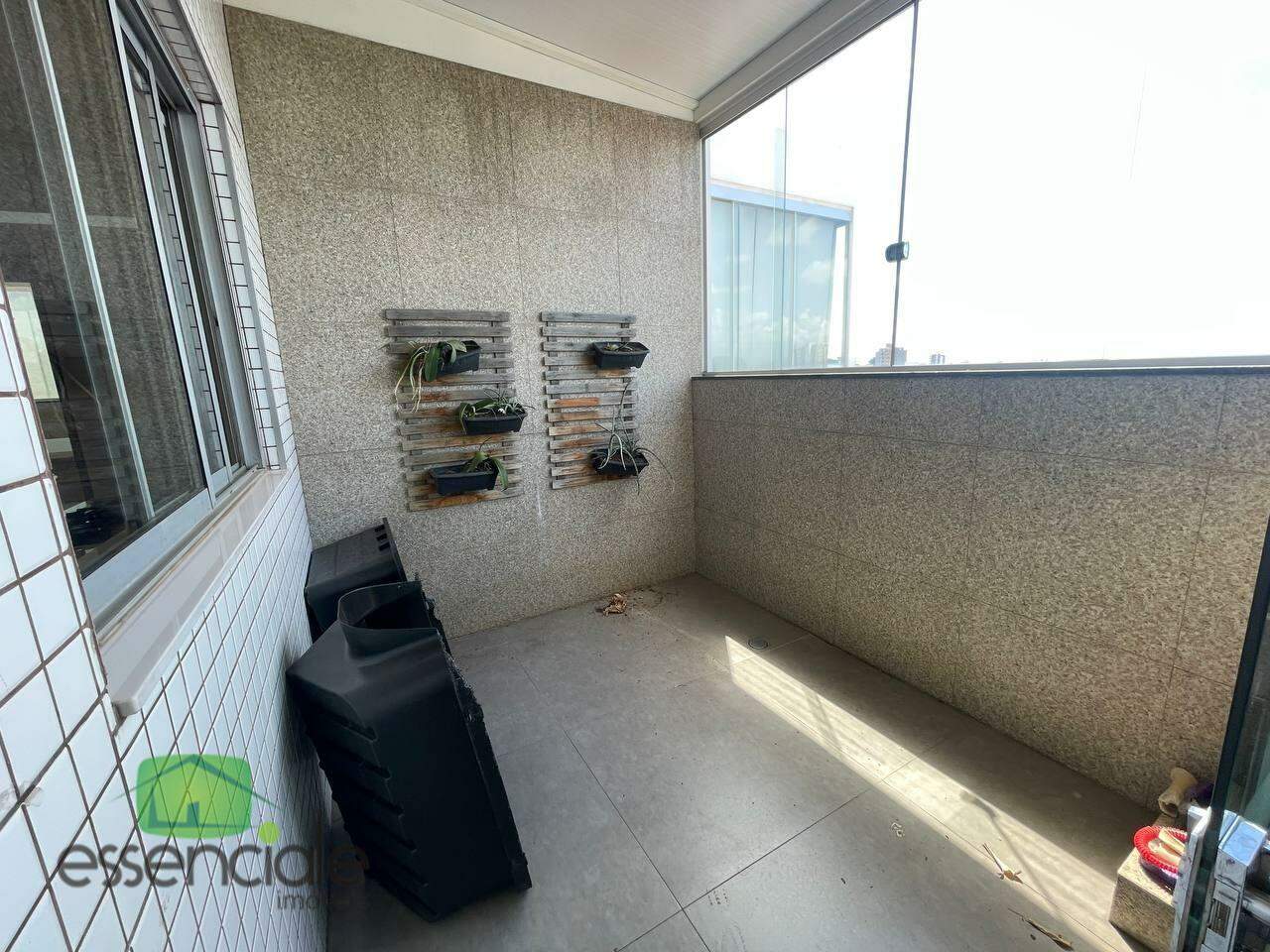 Cobertura à venda no bairro Eldorado, em Contagem - MG