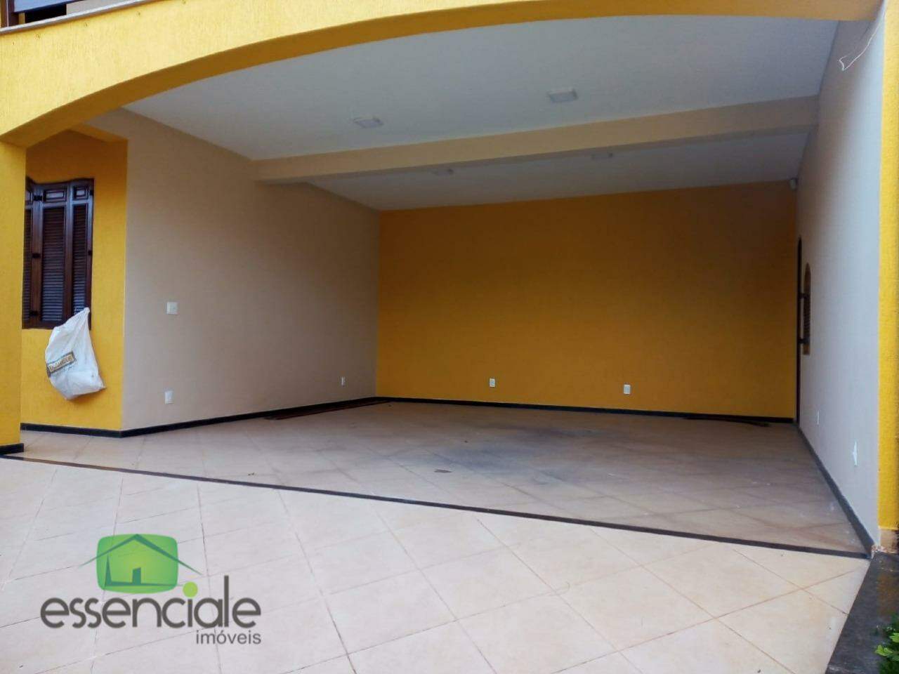 Alugo Casa 04 quartos 2 suítes Jardim Riacho das Pedras Contagem/MG R$ 6.700,00