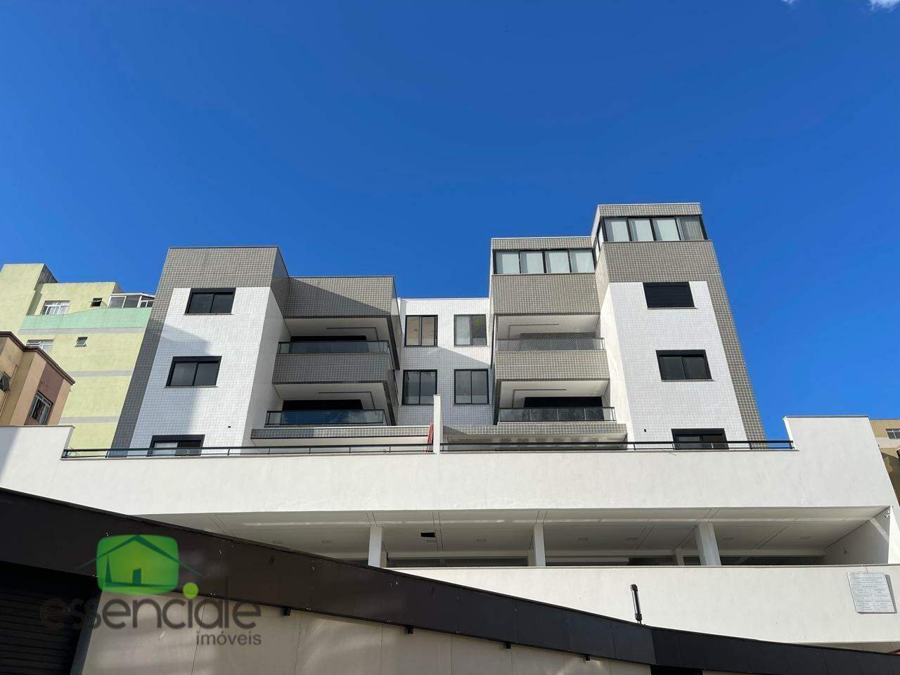 Alugo Área privativa com 277m2 de área total sendo 03 quartos 6 vagas centro de Contagem - R$ 13.000,00