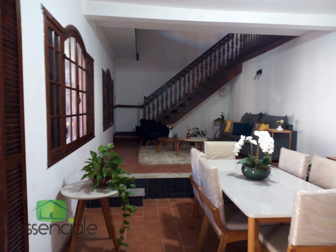 Casa Ampla com 5 Quartos no Bairro Jardim Riacho – Contagem/MG