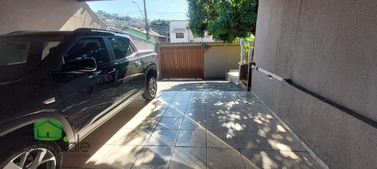 Casa 3 Quartos com Loja e Amplo Quintal no Riacho das Pedras – Contagem/MG