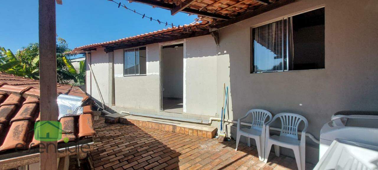 Casa 3 Quartos com Loja e Amplo Quintal no Riacho das Pedras – Contagem/MG