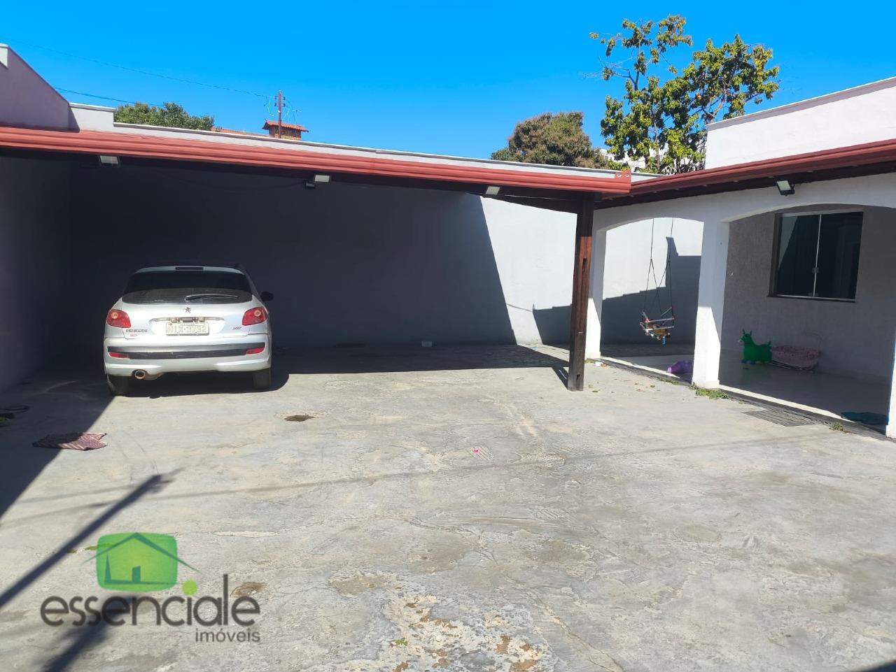 Casa plana com 3 quartos e suite no Bairro Retiro