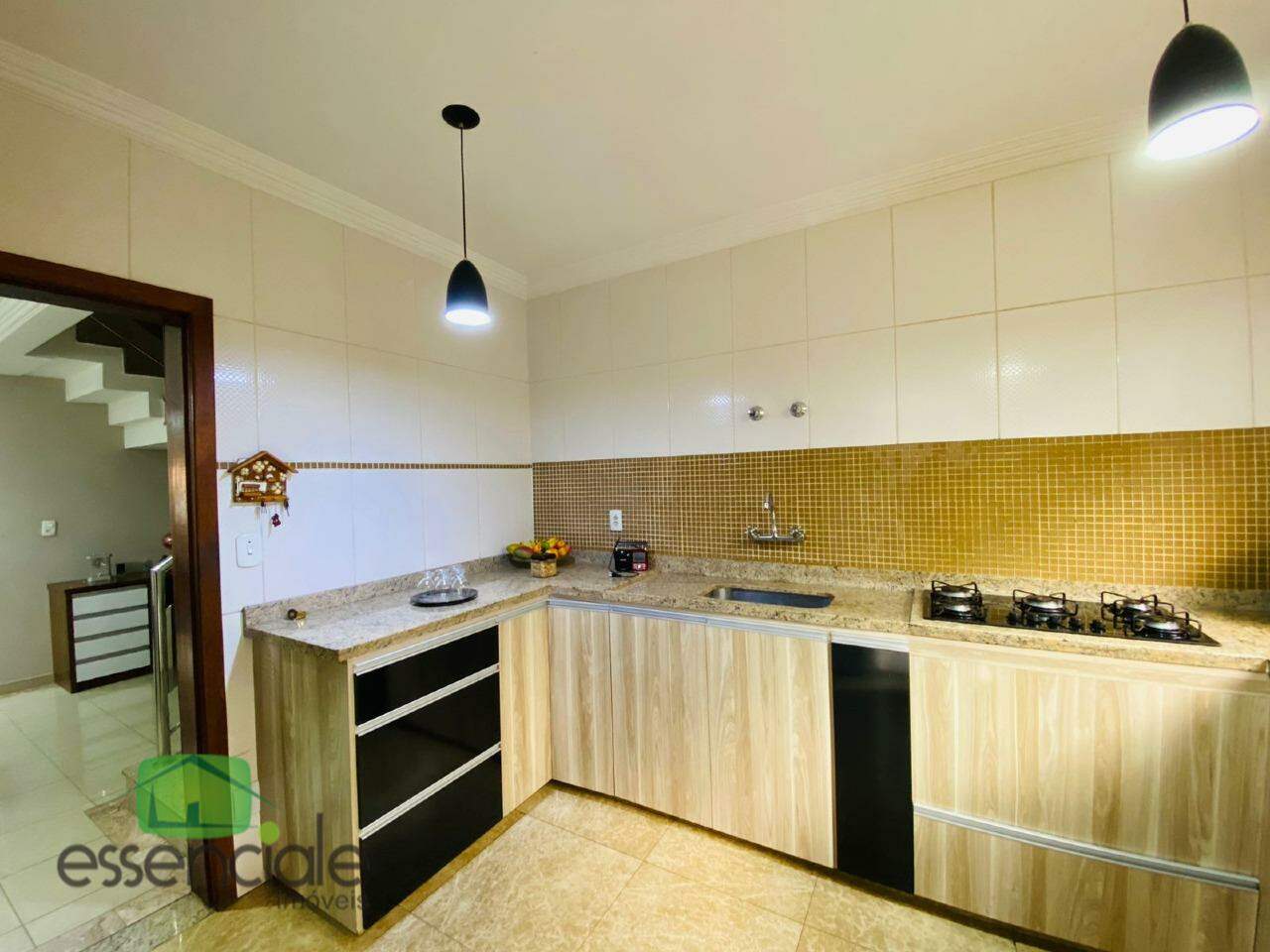 Casa com 3 Quartos, 210m² à venda 1.200.00 no Bairro Jardim Riacho das Pedras!
