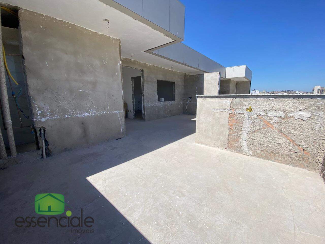 Cobertura Duplex 2 Quartos com Suíte e 3 Vagas – Contagem