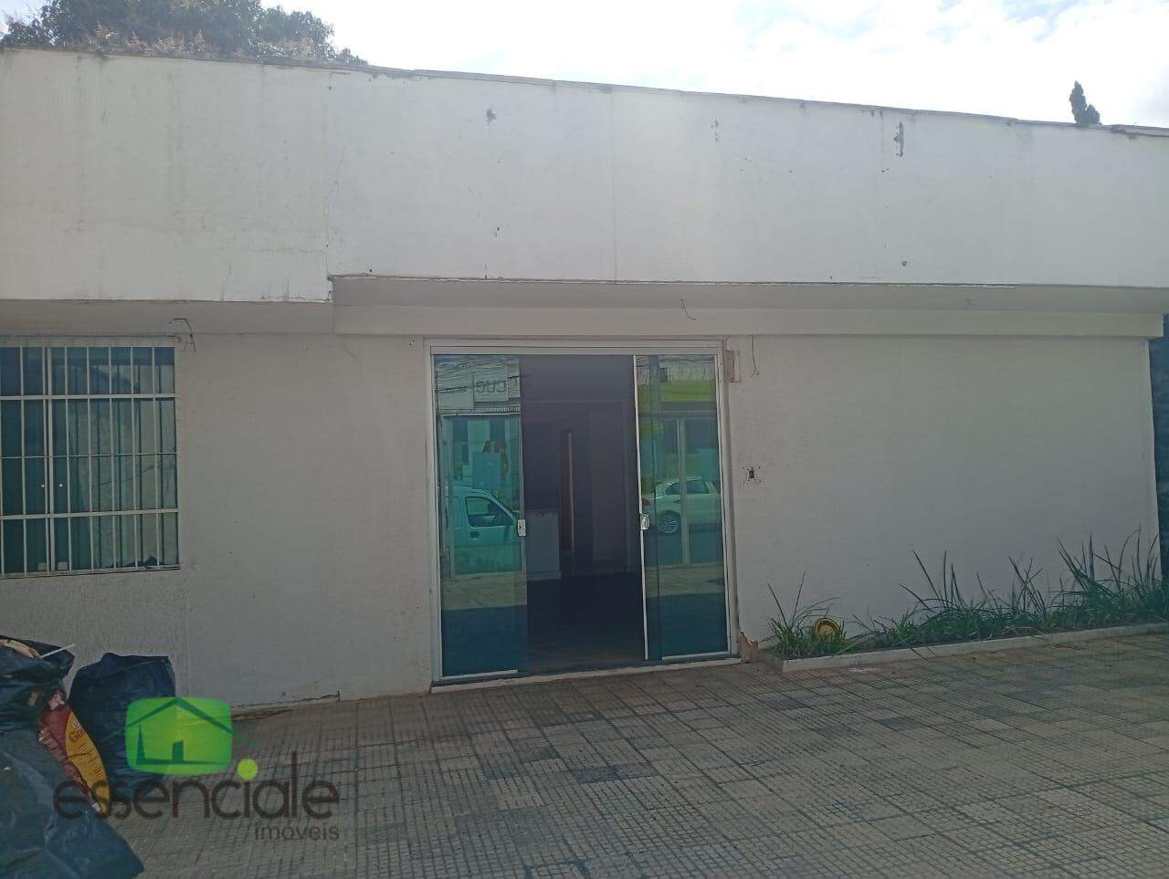Alugo Casa Comercial no bairro Glória em Contagem/MG - R$ 6.750,00