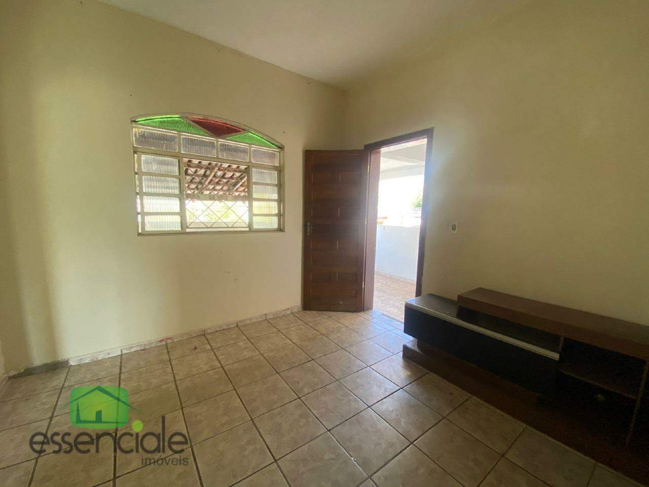 Casa com 5 moradias no fundo á venda no bairro Santa Cruz Industrial por R$870mil
