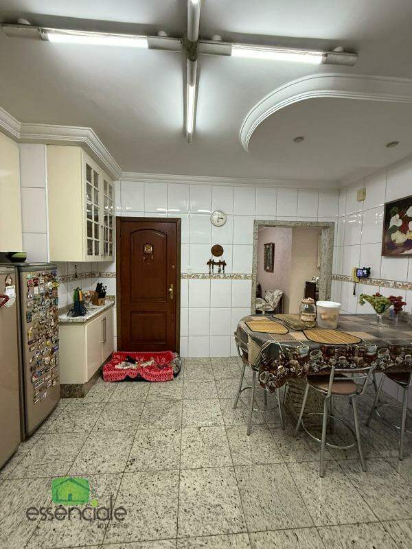 Cobertura Triplex 4 Quartos com Lazer Completo – Eldorado