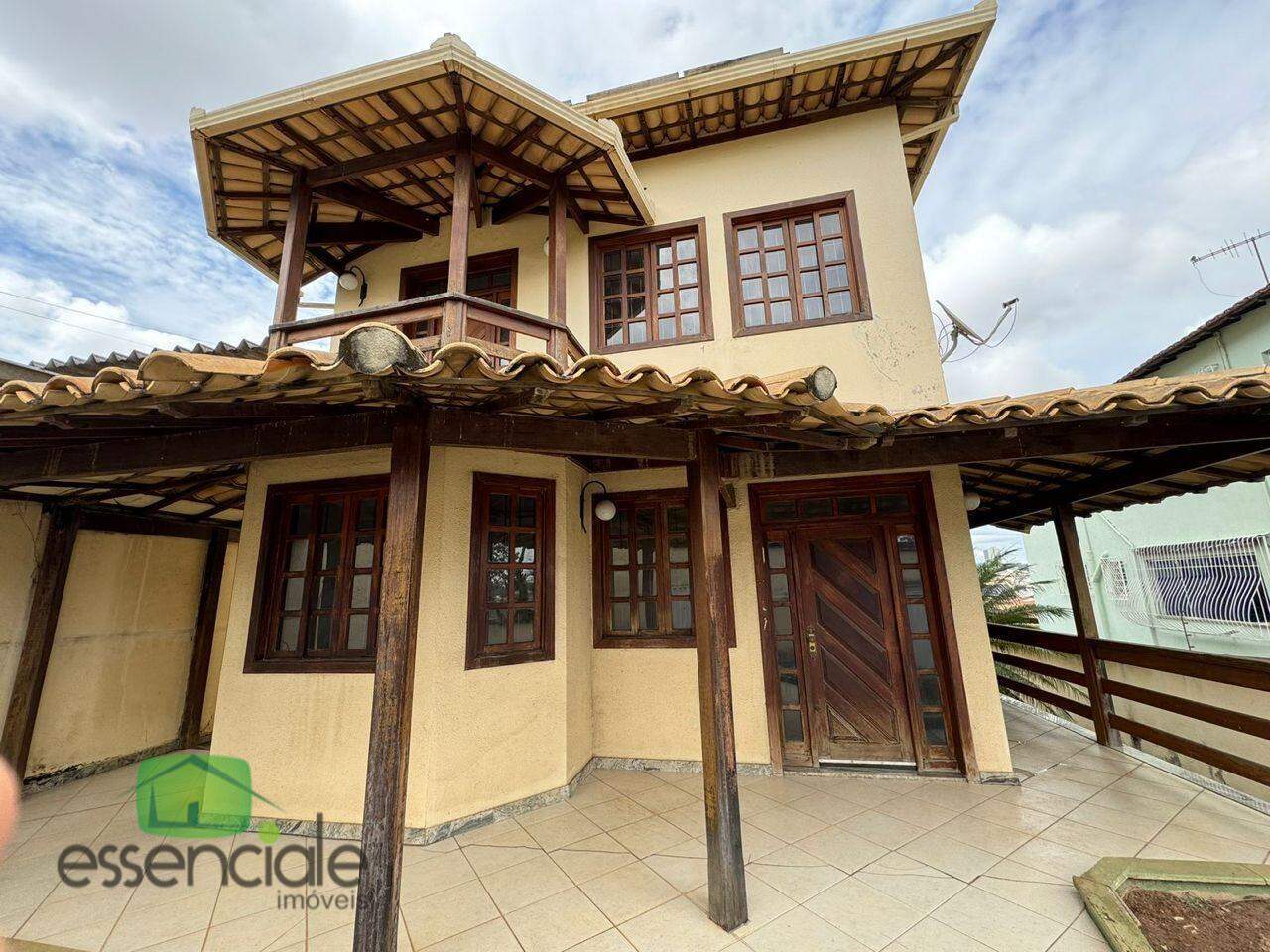 Casa à venda no bairro Três Barras, em Contagem - MG