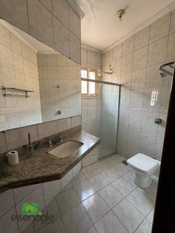 Casa à venda no bairro Três Barras, em Contagem - MG