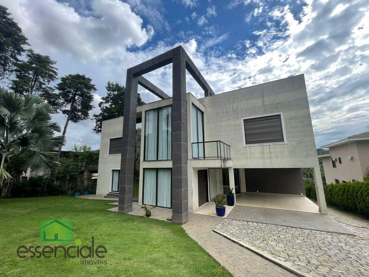 Alugo Casa em condomínio mobiliada 5 suítes com 1.000m2 em Contagem/MG R$ 40.000,00