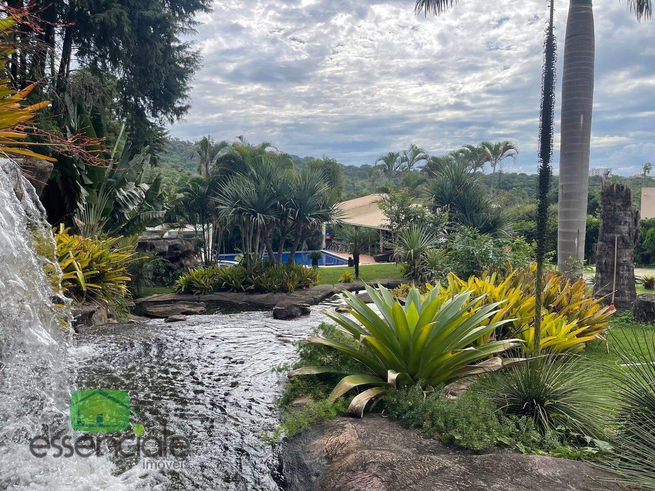 Alugo Casa em condomínio mobiliada 5 suítes com 1.000m2 em Contagem/MG R$ 40.000,00
