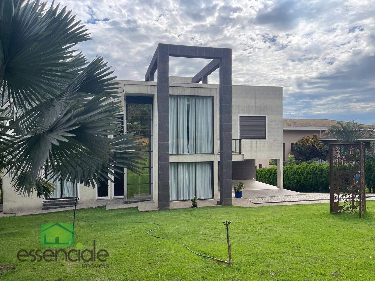 Alugo Casa em condomínio mobiliada 5 suítes com 1.000m2 em Contagem/MG R$ 40.000,00