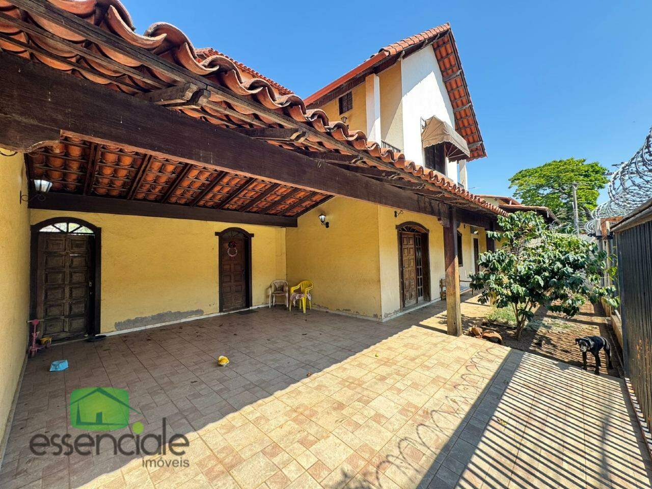 Alugo Casa 6 quartos, Suíte no Bairro Três Barras em Contagem/MG