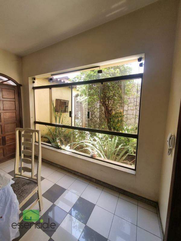 Alugo Casa 6 quartos, Suíte no Bairro Três Barras em Contagem/MG