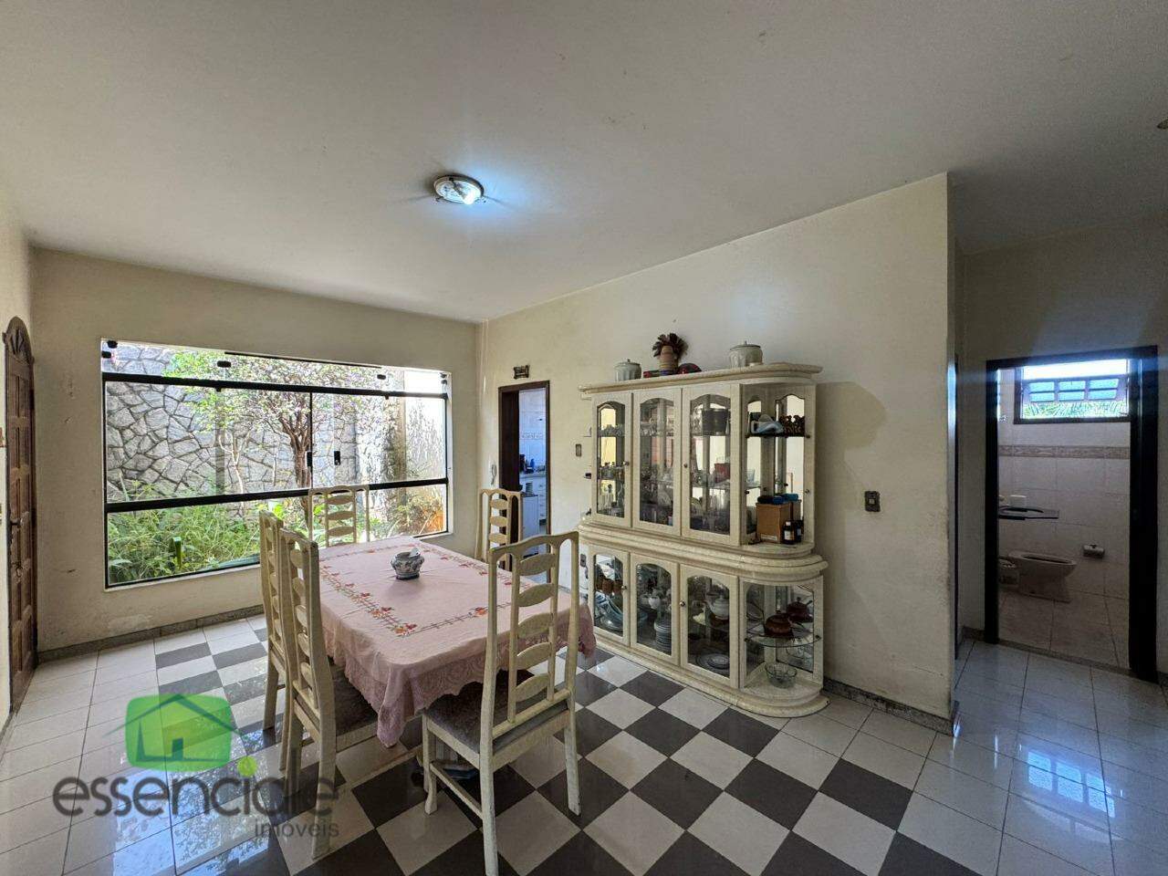 Alugo Casa 6 quartos, Suíte no Bairro Três Barras em Contagem/MG