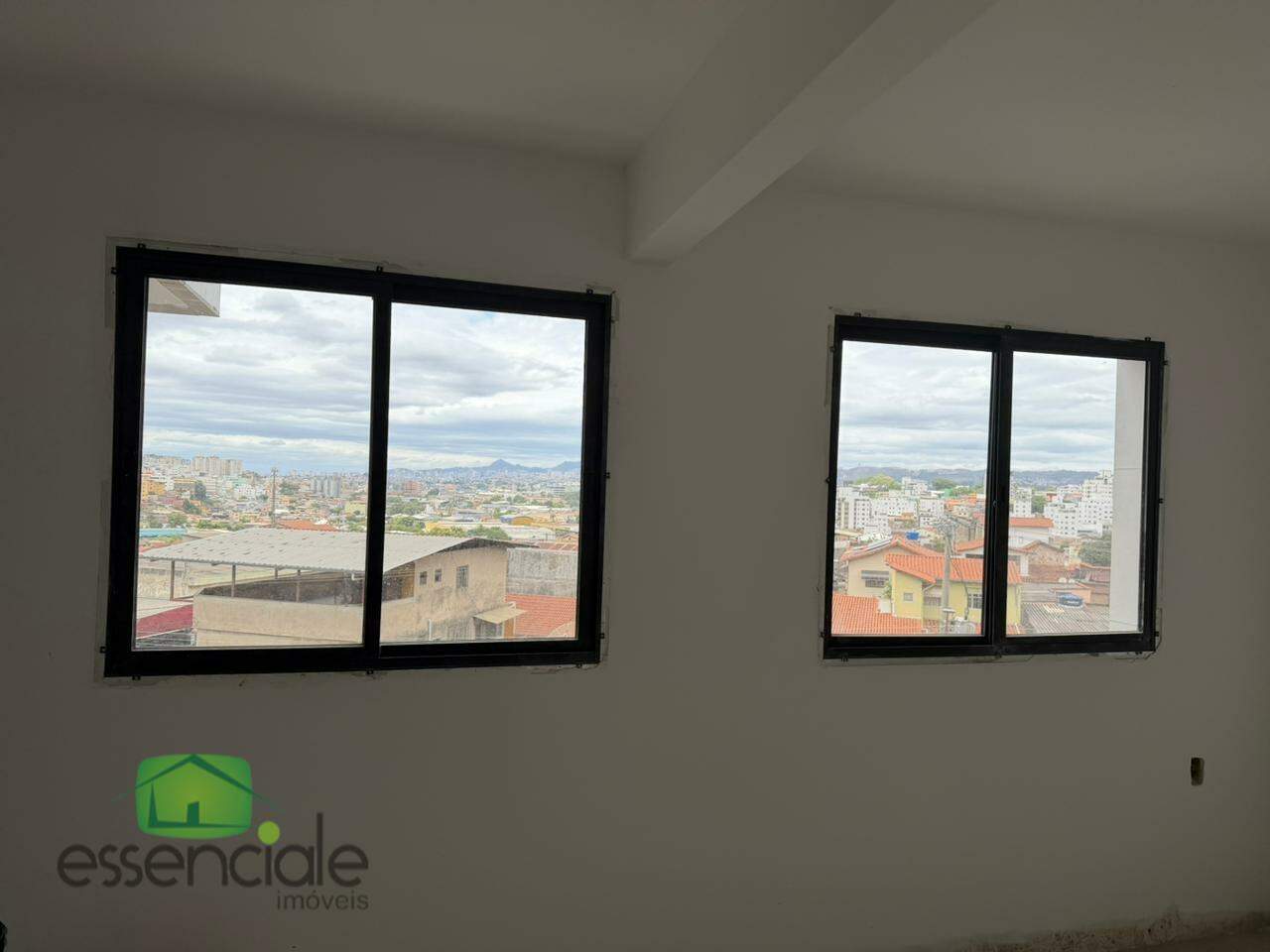 Apartamento à venda no Riacho das Pedras – 2 quartos, suíte e 2 vagas cobertas