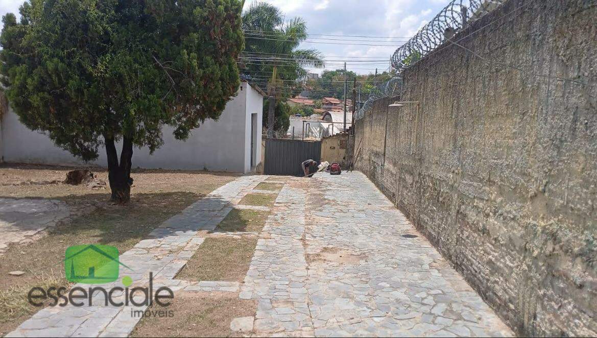 Lote 660m2 com Galpão + barracão 260m2 no Bairro Fonte Grande / Contagem MG R$ 800.000,00