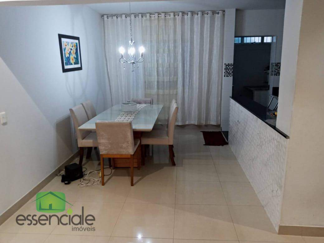 Casa à Venda no Bairro Industrial – 3 Quartos, Suíte e Área de Festa