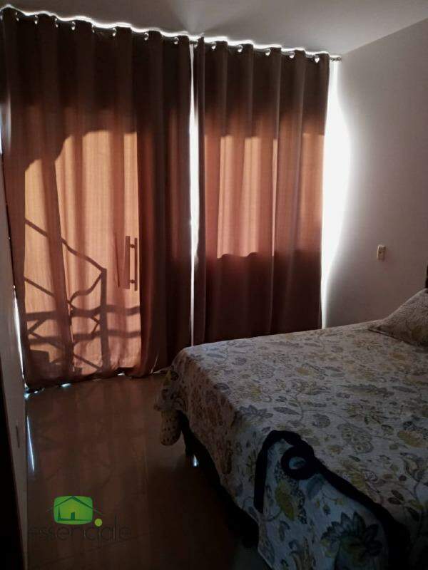 Casa à Venda no Bairro Industrial – 3 Quartos, Suíte e Área de Festa