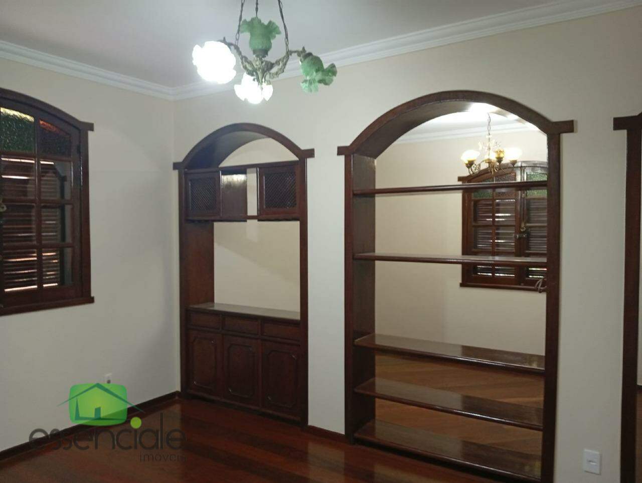 Alugo Casa 04 quartos, suíte, 4 vagas Eldorado Contagem/MG - R$ 6.500,00