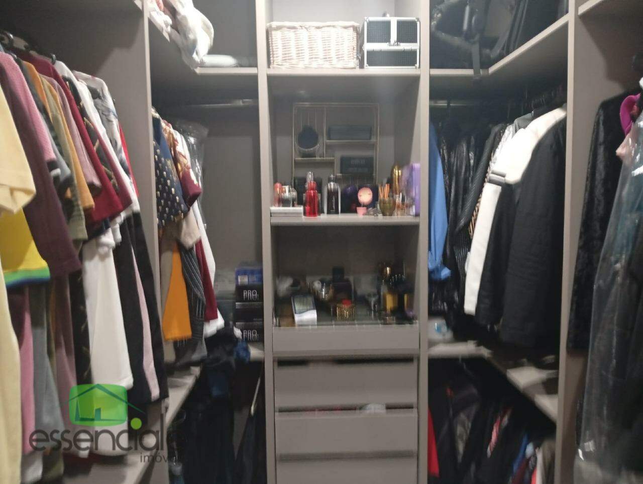 Alugo Casa para alugar 3 quartos c suite no Riacho das Pedras em Contagem - R$ 4.800,00