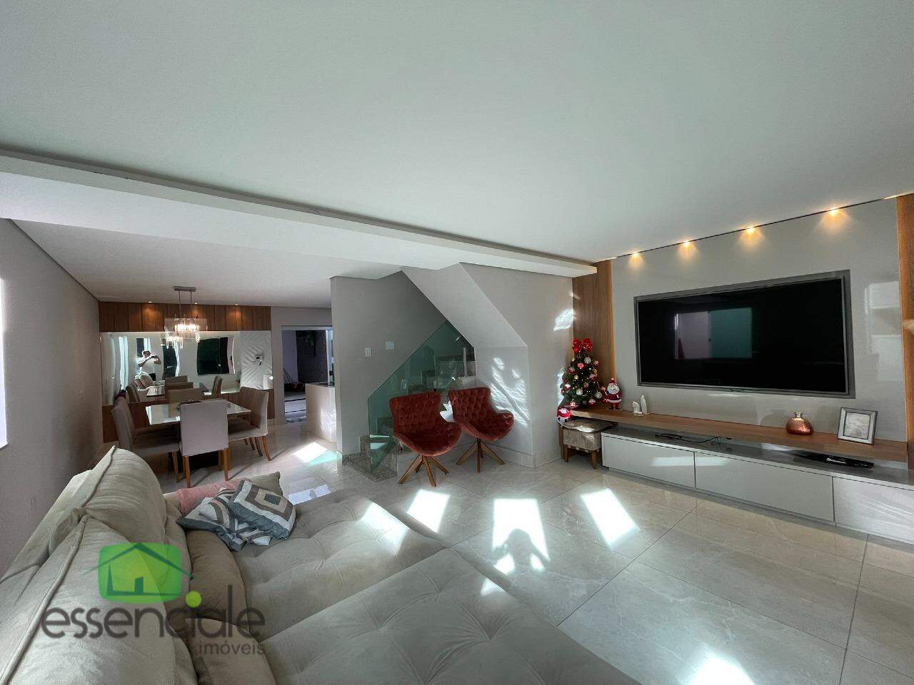 Casa 3 quartos moderna área gourmet 4 vagas bairro europa a venda