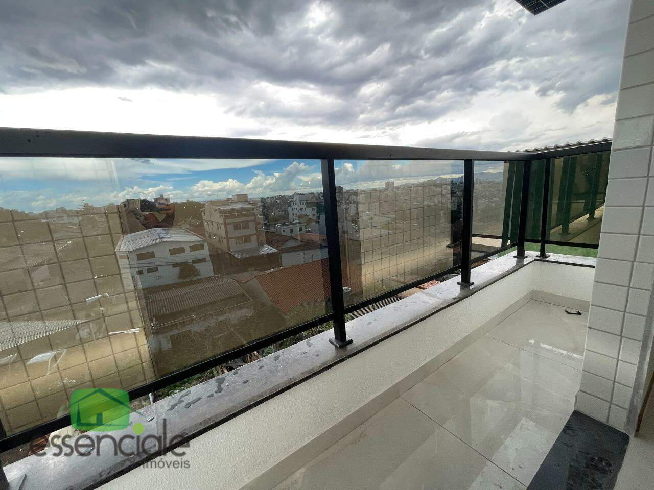 Cobertura 4 quartos 4 vagas bairro santa cruz a venda por 1.280.000,00!