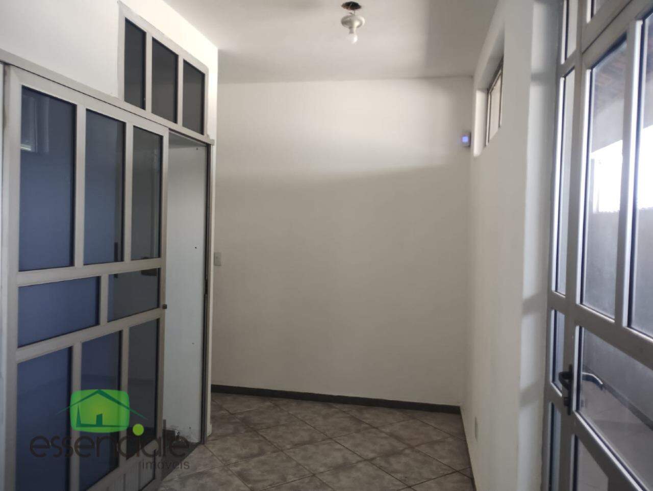 Galpão Comercial/Industrial em Betim (Jardim Piemonte) - 1.716 m², à Venda por R$1.600.000,00