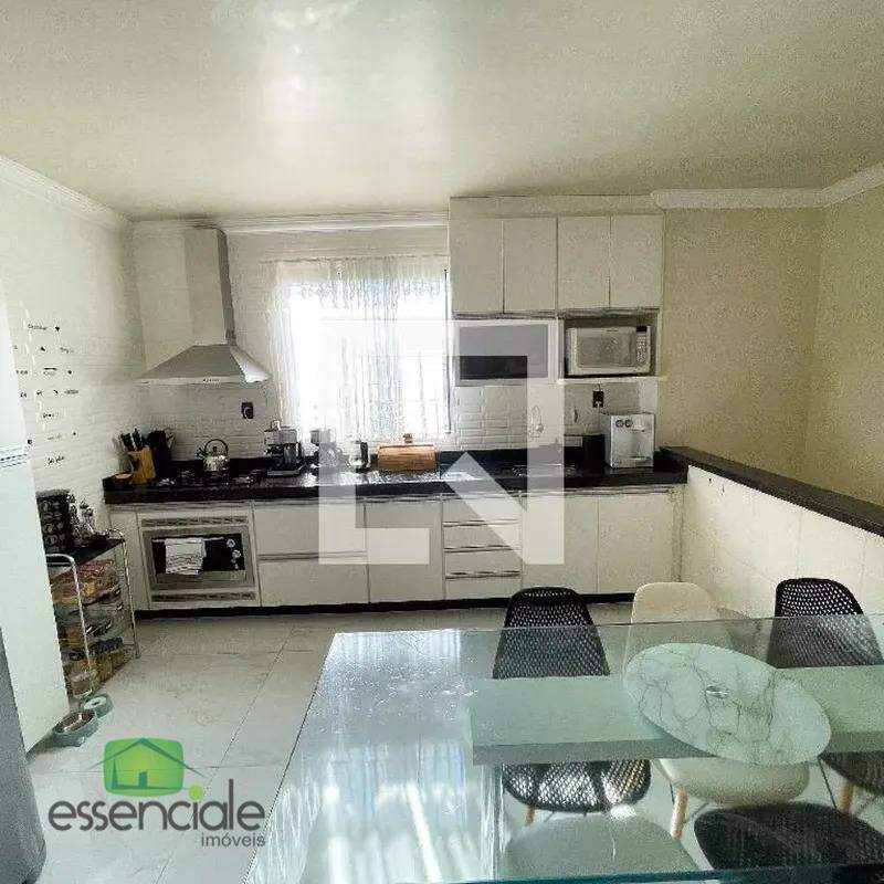 Cobertura com 120m², 3 quartos, 2 banheiros e 1 vaga à venda por R$499.000,00
