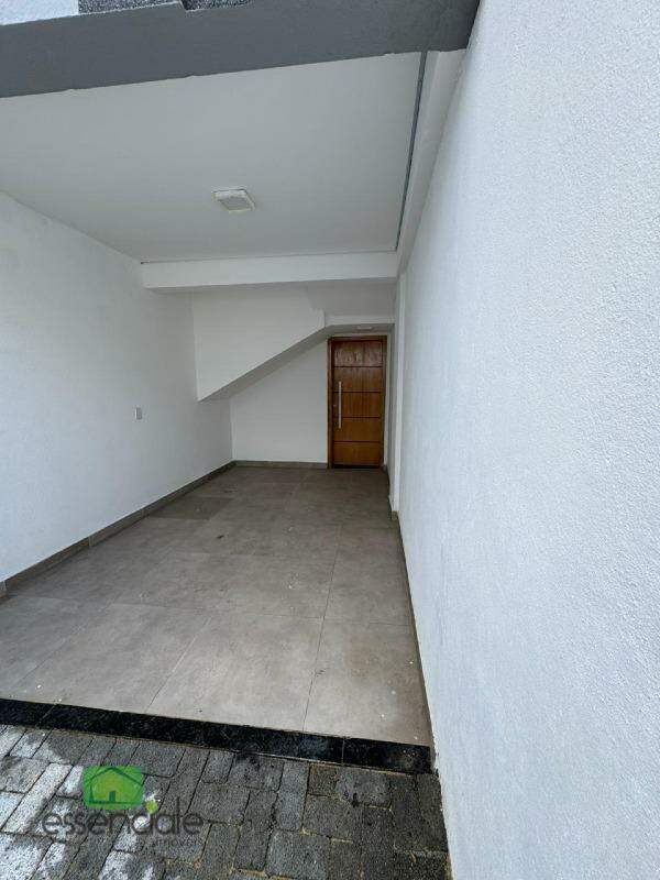 Casa á venda com 3 quartos no bairro Novo Eldorado