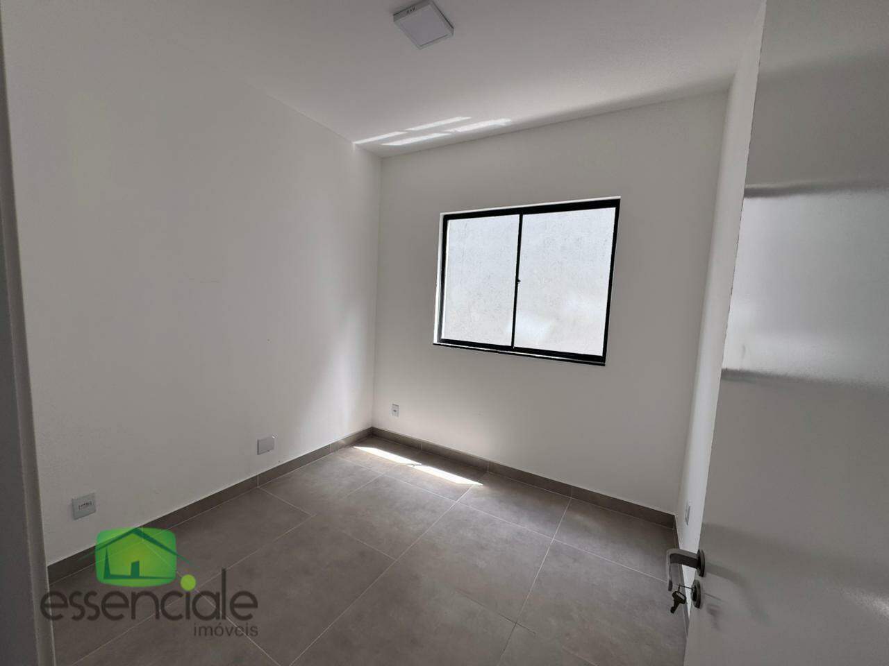 Casa á venda com 3 quartos no bairro Novo Eldorado