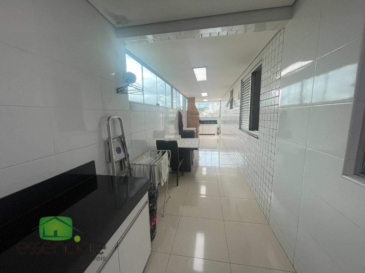 Área privativa em U 3 quartos 3 vagas bairro jardim Vera Cruz (inconfidentes) a venda por 800mil