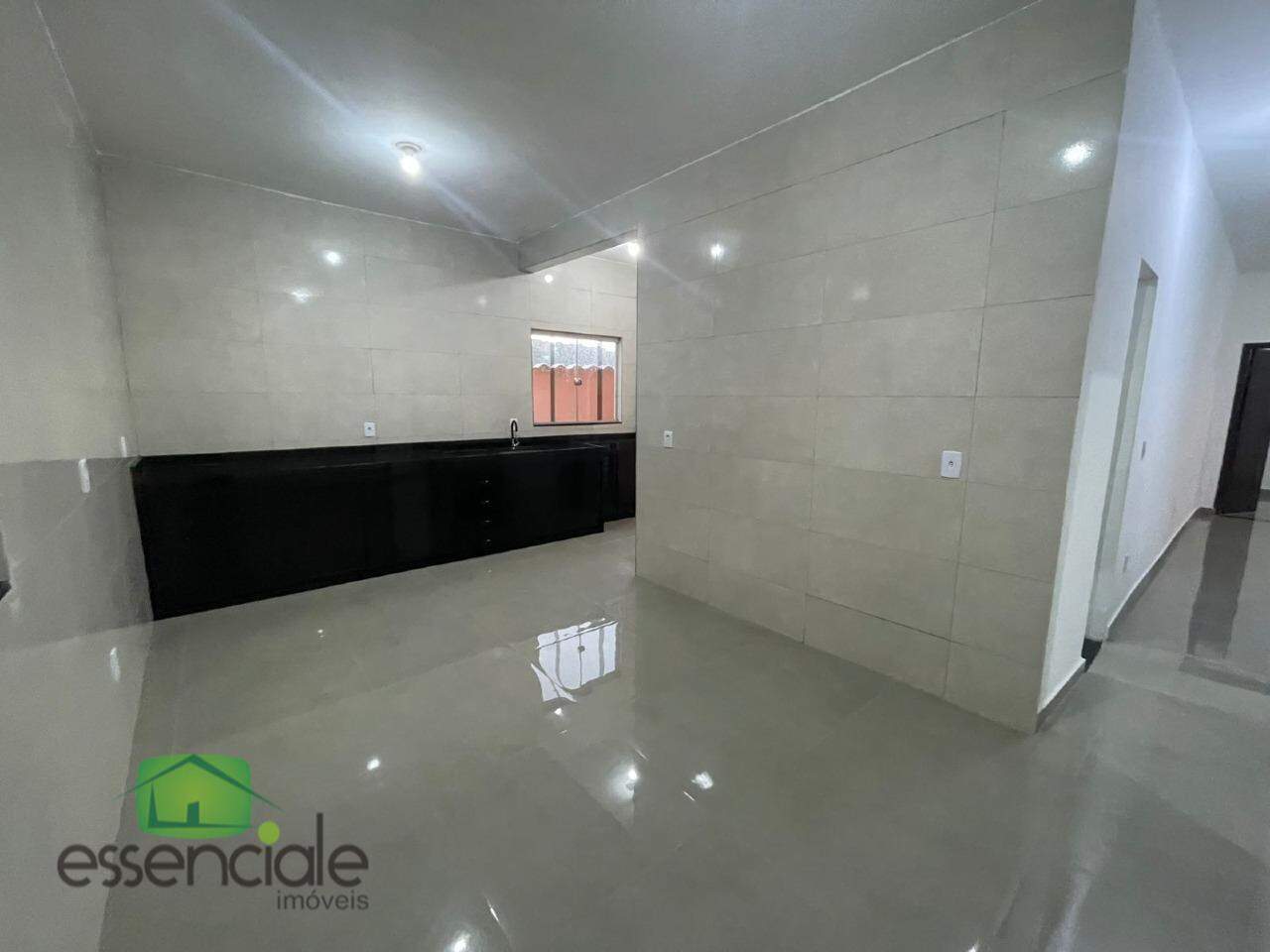 Alugp Casa com 3 quartos e terraço para alugar Bairro Olaria/Barreiro R$ 2.500,00
