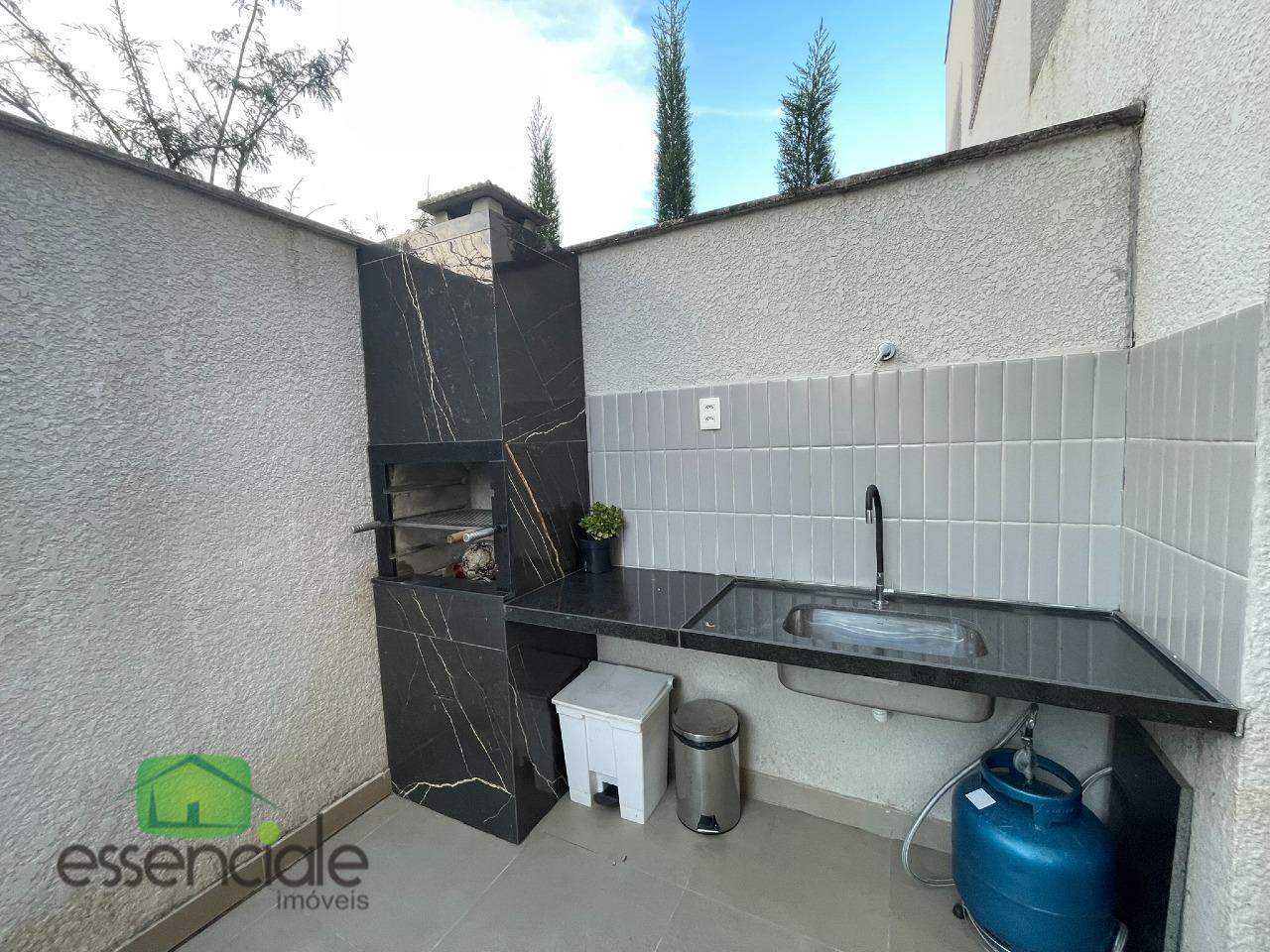Casa em condomínio com 3 quartos, suíte, área gourmet e lazer completo – Central Parque | R$ 1.130.000,00