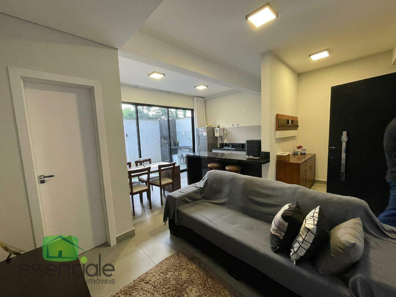 Casa em condomínio com 3 quartos, suíte, área gourmet e lazer completo – Central Parque | R$ 1.130.000,00