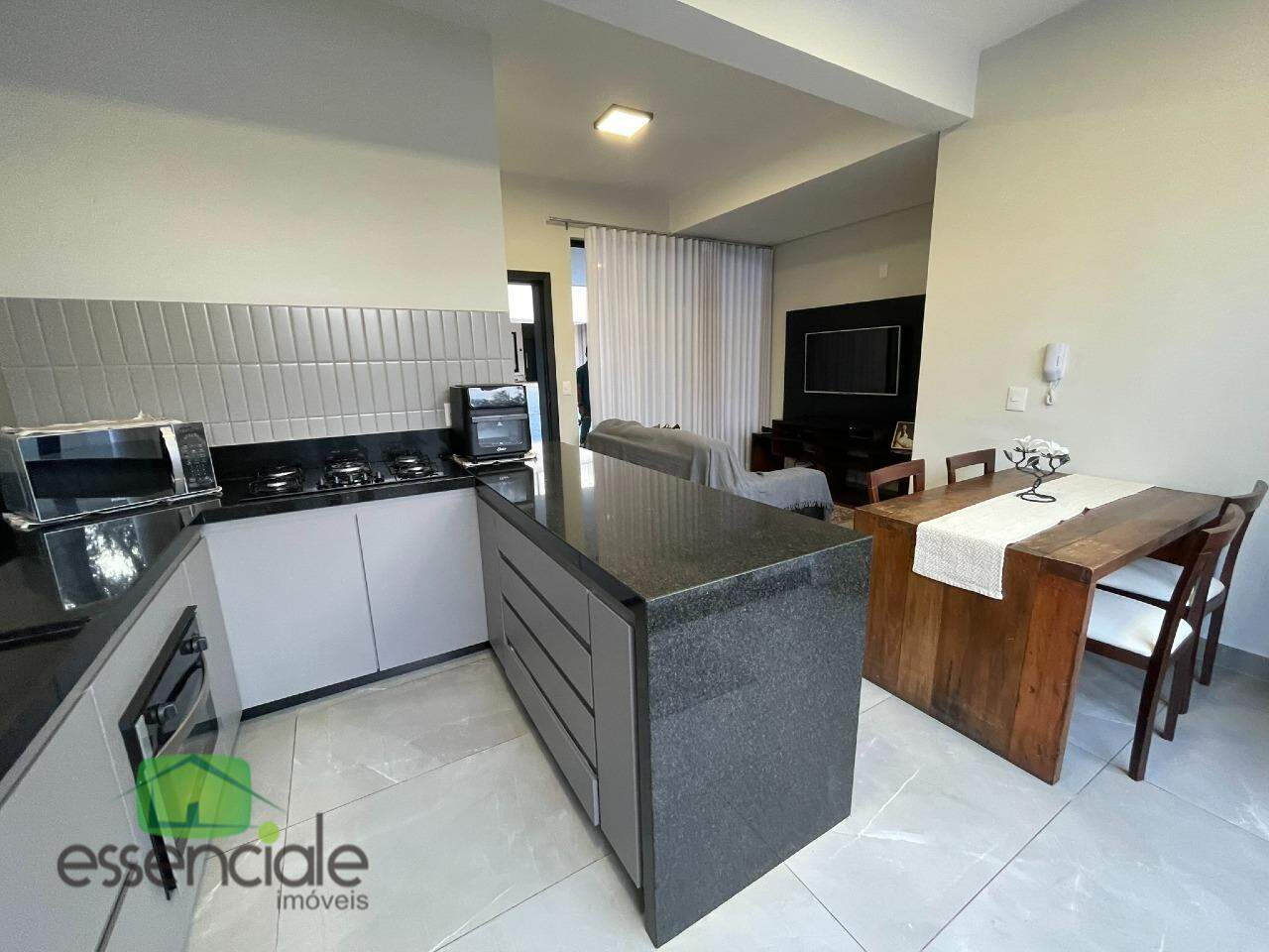 Casa em condomínio com 3 quartos, suíte, área gourmet e lazer completo – Central Parque | R$ 1.130.000,00