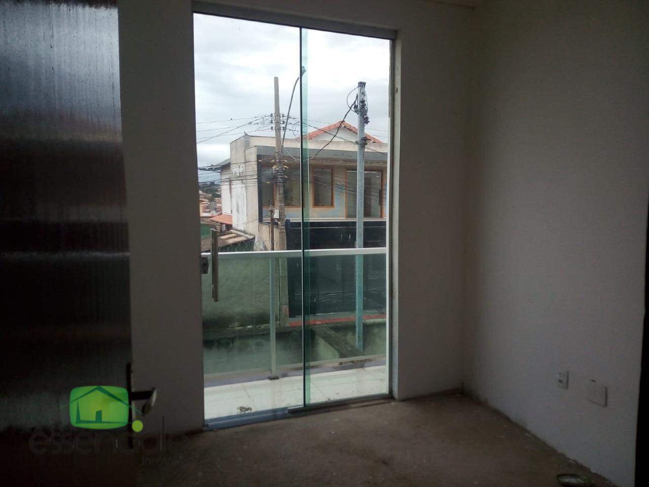 Alugo Casa em Condomínio 03 Quartos e 2 Vagas em Contagem/MG R$ 3.000,00